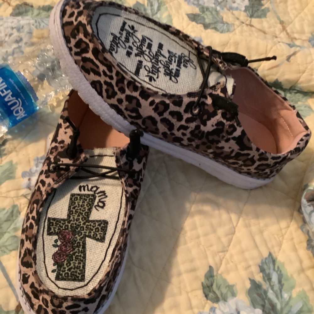 Custom shoes - Picture 2 of 2